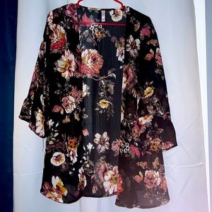 Xhilaration Kimono Woman’s XL